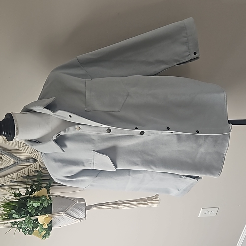 Gray soft shacket